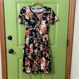 LuLaRoe Amelia